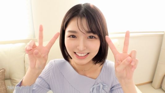 SIRO-4753 【First-time】【Unmatched Transparency】【Beautiful Neckline】A beautiful JD with a pure look and a dazzling smile was discovered. Experiencing her first massive squirting orgasm from an actor"s intense hand job, she gradually reveals her lewd state..