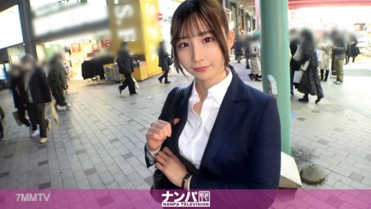 200GANA-2659 真的是軟派,初次拍攝。1769 【絲襪撕裂著衣SEX】在吉祥寺搭訕一年級的不動產OL!突然被解開衬衫鈕扣,雖然慌張但因為個性軟弱和喜歡H的色心而立刻墮落!