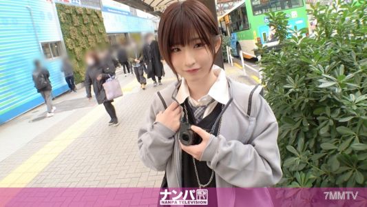 200GANA-2849 真的軟派，初拍。1914 在高田馬場撩到溫柔的攝影女孩！聊天讓人感到溫暖的矮小少女（身高148cm）其實也有性欲不滿…脫光後驚訝地發現她皮膚超級滑嫩！想要頰擦頰的雪白屁股被鷲爪抓住，進行連續抽插！！！