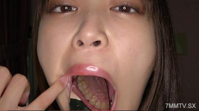AD-748 거유 여성 페티시 및 이빨, 구강, 목 관찰 가가미 사라