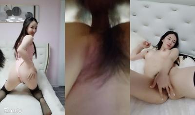 高人氣~車女郎♥仔仔沒電了♥,蜜戀期,相擁舌吻、扣淫穴,無套啪啪幹,風騷車模嗷嗷叫春,好誘惑!