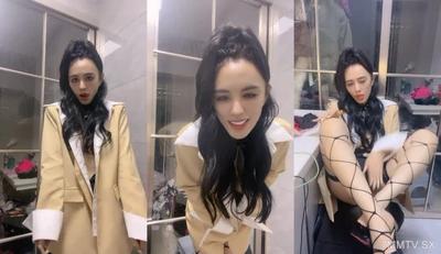 Yu Jie Fanは新人と美女でいっぱいです！セクシー網タイツ！練乳のクローズアップ、ボトムアップの視点から撮影