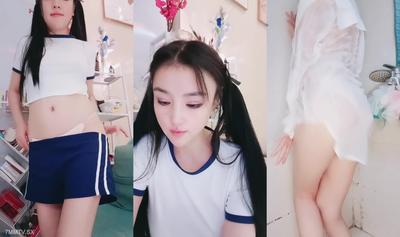 新人下海網紅美女！紮起雙馬尾超甜美！撩起衣服大奶子，浴室襯衣濕身誘惑，騷穴特寫