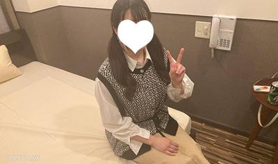 fc2-ppv 4776614 【先着30名500円オフ】りんか19歳_2・顔射＆N出し・生。あの橋●環奈似JDと再会！　顔射したあとにスク水N出しの２連発！（042） | FC2電子市場