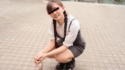 021426_01 The red-glasses girl who"s also really into ass development