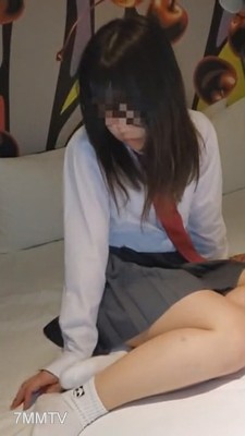 fc2-ppv 1290782 【個撮】私立女校①乖巧的文學少女。轉學前，最後一次中出拍攝