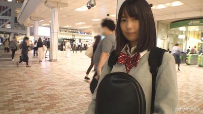 fc2-ppv 2209838 胸小女孩○生★和自己女兒同齡的現役J〇被拍下★十幾歲的濕淋淋美穴讓老頭插入