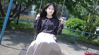 fc2-ppv 3353119 【未經修改】初拍攝！身高是國小六年級，內在卻是成熟女性的咖啡店員，身高145公分的迷你美女與她生中兩發♡