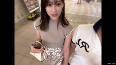 fc2-ppv 3991760 【None】 A clear and gentle junior female. She drips love juice and orgasms non-stop in public with a remote vibrator during a date! As punishment for being a young lady with pubic hair, she gets creampied heavily!