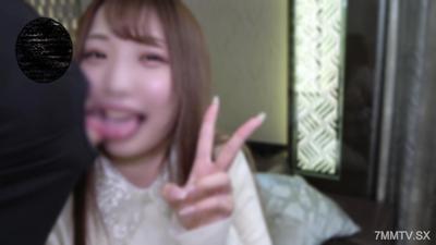 fc2-ppv 4078448 【2部作品中出3次！】現役青●小奈娜和充滿笑容的被拍攝性愛，以及攝影師參與的三人行為「我要高潮了！我要高潮了！小穴要高潮了...♡」