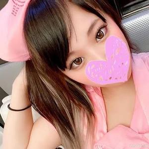 FC2-PPV 4525591 【未經修正・18歲!】 魅力過頭的年輕妻子穿著性感護士裝，讓人心跳不已！腦袋都要融化的真實熱吻，確保高潮～懇求深入抽插的年輕妻子，準備受孕的種馬壓制！